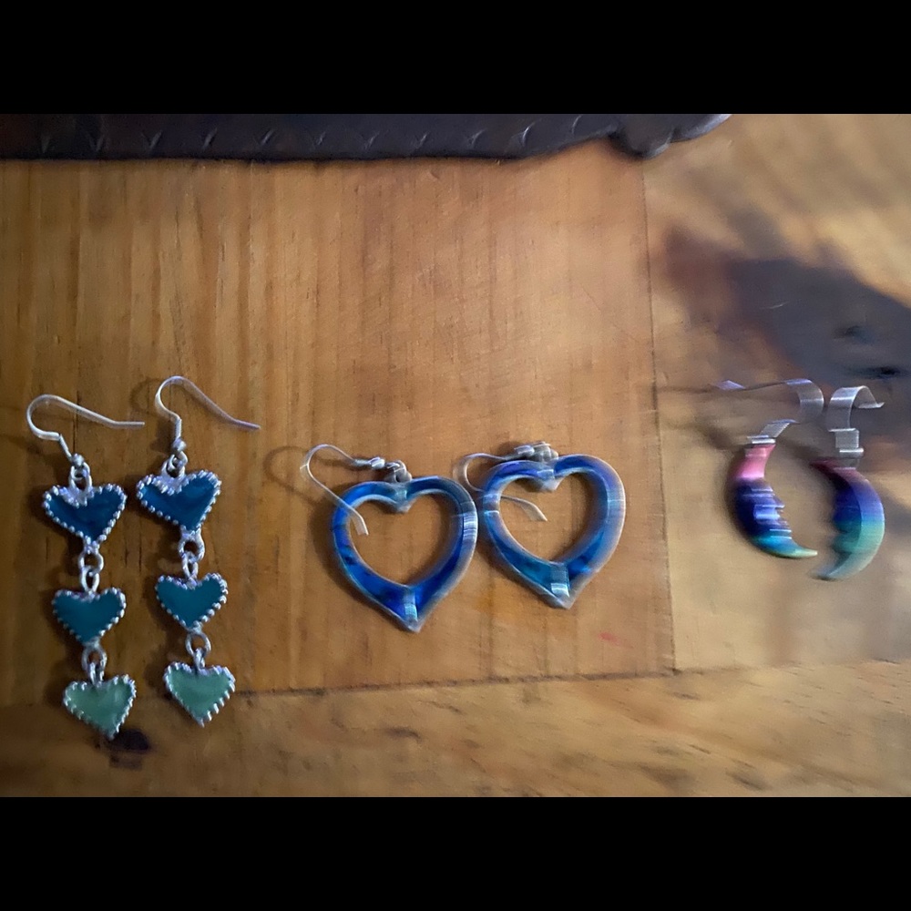 Various Earrings, hearts and moon